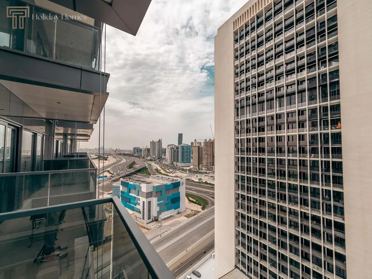 Modern 1-Bed Apartment In A Prime Central Location Dubai